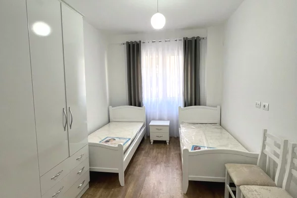 Appartamento in affitto a Tirana 2+1, Arredato