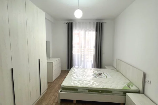 Appartamento in affitto a Tirana 2+1, Arredato