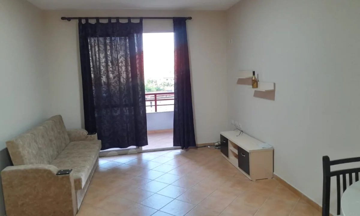 Shtepi me qera Apartament ne Tirane, 2+1, Mobilimi E mobiluar, Pagesa 40,000  Leke.