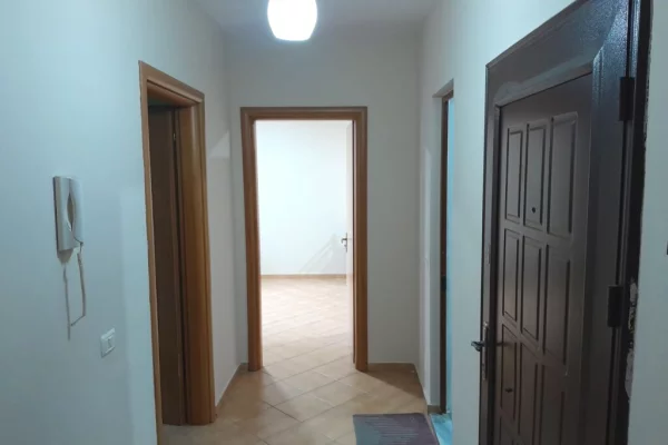 Shtepi me qera Apartament ne Tirane, 2+1, Mobilimi E mobiluar, Pagesa 40,000  Leke.