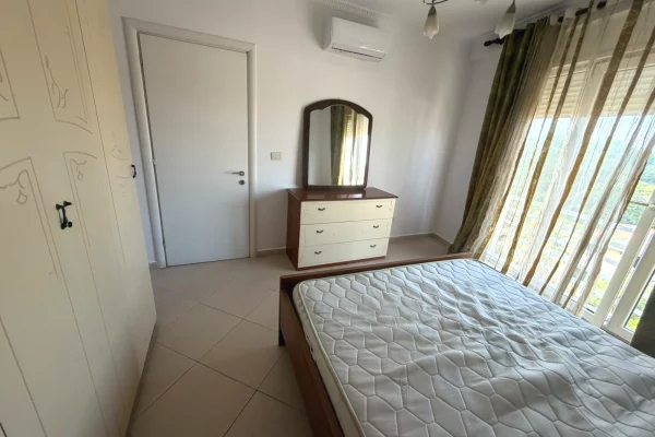 Shtepi me qera Apartament ne Tirane, 1+1, Mobilimi E mobiluar, Pagesa 400  Euro.