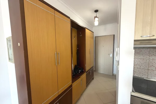 Shtepi me qera Apartament ne Tirane, 1+1, Mobilimi E mobiluar, Pagesa 400  Euro.