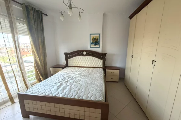 Shtepi me qera Apartament ne Tirane, 1+1, Mobilimi E mobiluar, Pagesa 400  Euro.