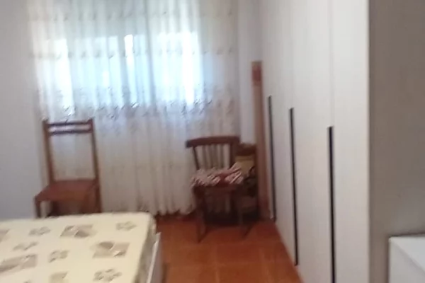 Shtepi me qera Apartament ne Tirane, 1+1, Mobilimi E mobiluar, Pagesa 450  Euro.