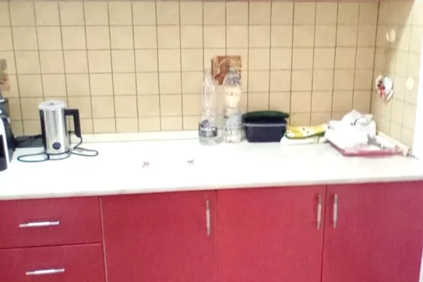 Shtepi me qera Apartament ne Tirane, 1+1, Mobilimi E mobiluar, Pagesa 450  Euro.