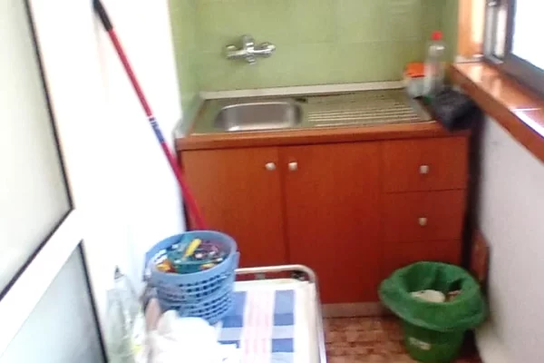 Shtepi me qera Apartament ne Tirane, 1+1, Mobilimi E mobiluar, Pagesa 450  Euro.