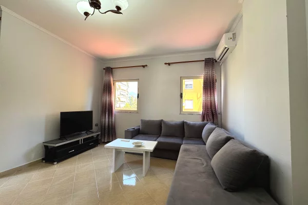 Jepet me qira 1+1 PRANE KOMUNES SE PARISIT 500 mije leke