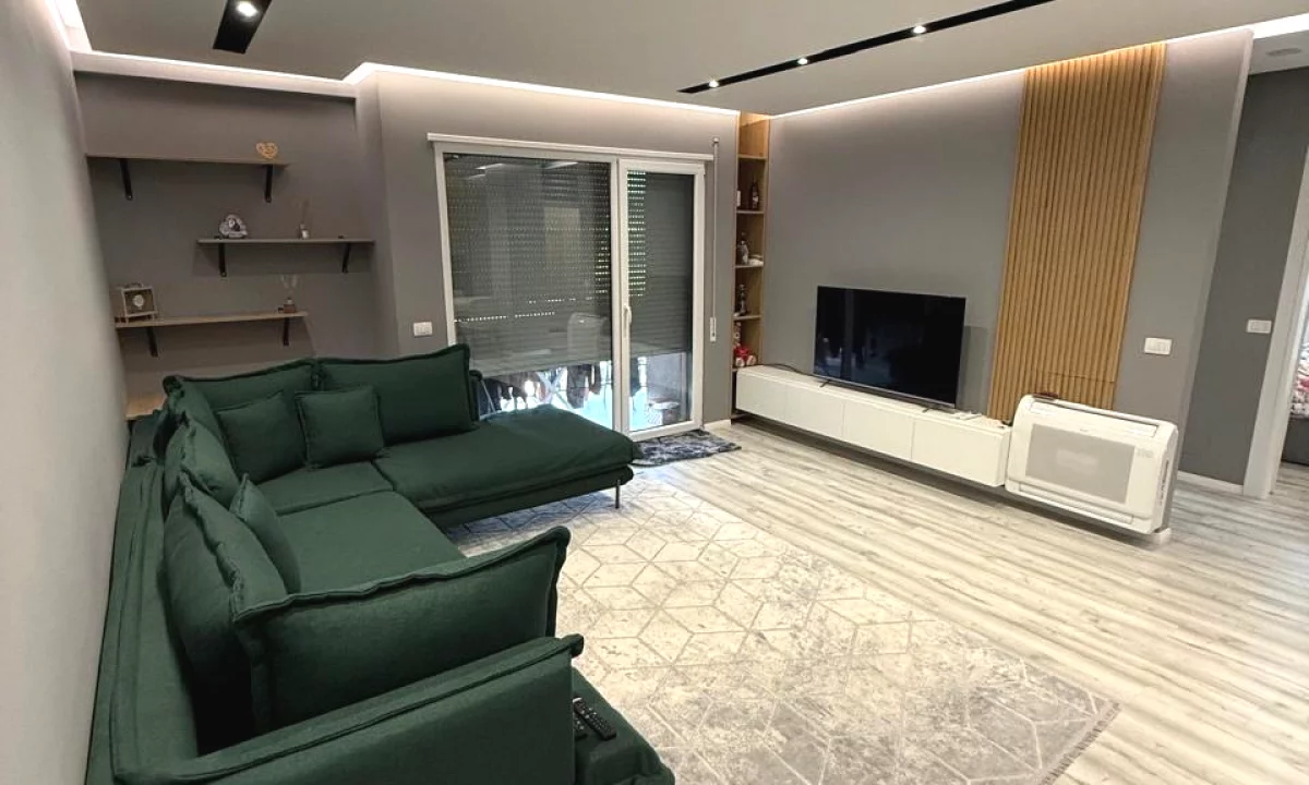 Shtepi me qera Apartament ne Tirane, 2+1, Mobilimi E mobiluar, Pagesa 800  Euro.