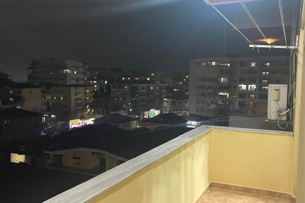 Shtepi me qera Apartament ne Tirane, 1+1, Mobilimi E mobiluar, Pagesa 50,000  Leke.