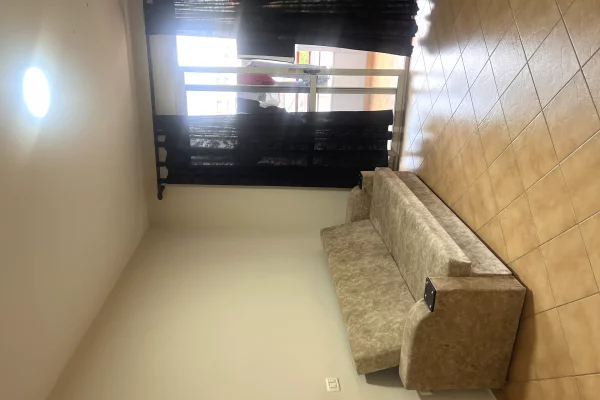 Shtepi me qera Apartament ne Tirane, 2+1, Mobilimi E mobiluar, Pagesa 40,000  Leke.