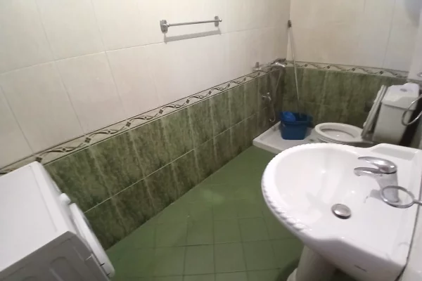 Shtepi me qera Apartament ne Tirane, 2+1, Mobilimi E mobiluar, Pagesa 45,000  Leke.