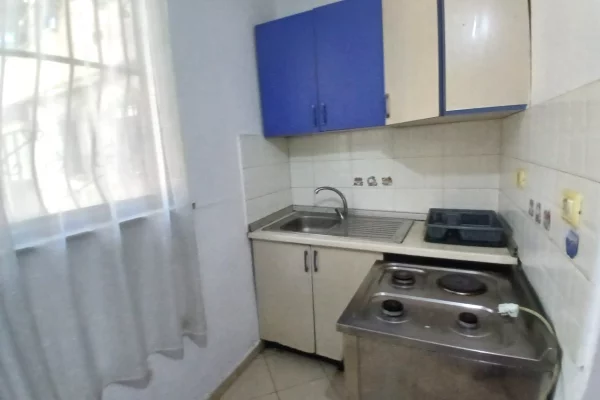 Shtepi me qera Apartament ne Tirane, 2+1, Mobilimi E mobiluar, Pagesa 45,000  Leke.
