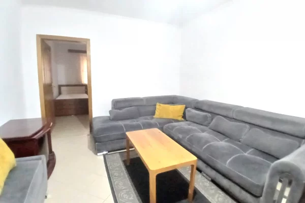 Shtepi me qera 2+1 ne Tirane - 45,000 Leke