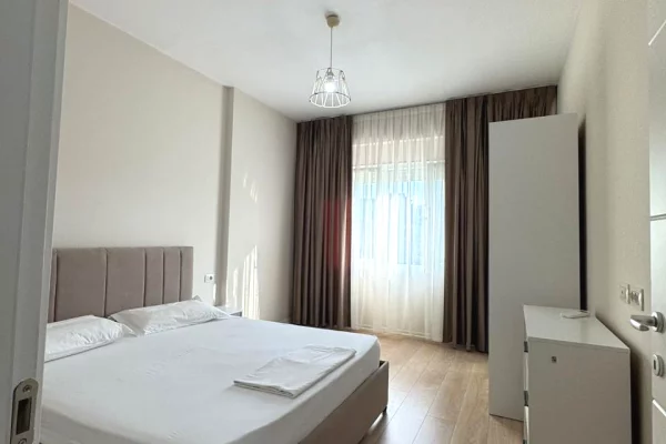 Shtepi me qera Apartament ne Tirane, 2+1, Mobilimi E mobiluar, Pagesa 1,500  Euro.