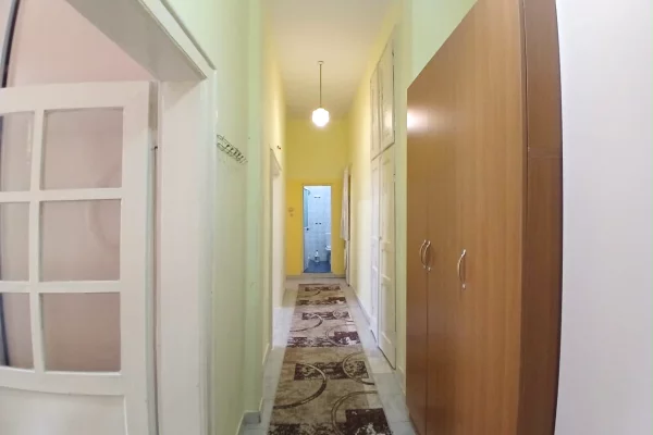 Shtepi me qera Apartament ne Tirane, 1+1, Mobilimi E mobiluar, Pagesa 45,000  Leke.
