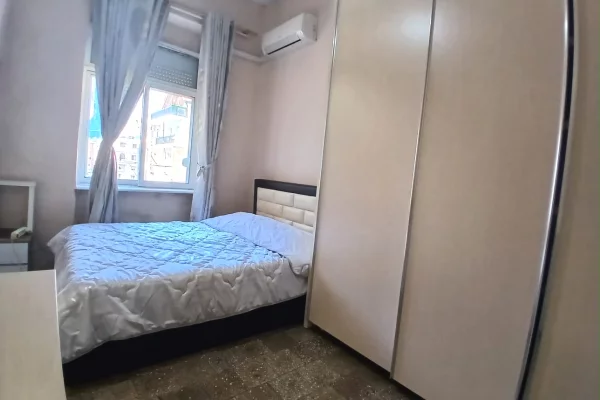 Shtepi me qera Apartament ne Tirane, 1+1, Mobilimi E mobiluar, Pagesa 45,000  Leke.