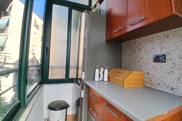 Shtepi me qera Apartament ne Tirane, 2+1, Mobilimi E mobiluar, Pagesa 60,000  Leke.