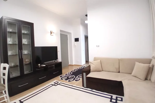 Shtepi me qera Apartament ne Tirane, 2+1, Mobilimi E mobiluar, Pagesa 60,000  Leke.