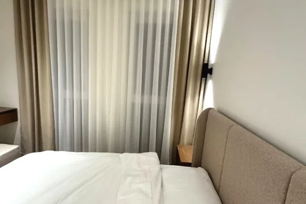 Shtepi me qera Apartament ne Tirane, 2+1, Mobilimi E mobiluar, Pagesa 780  Euro.