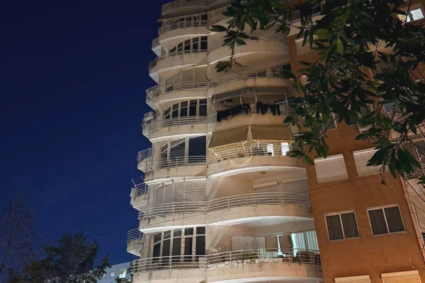 Shtepi me qera Apartament ne Tirane, 1+1, Mobilimi E mobiluar, Pagesa 48,000  Leke.