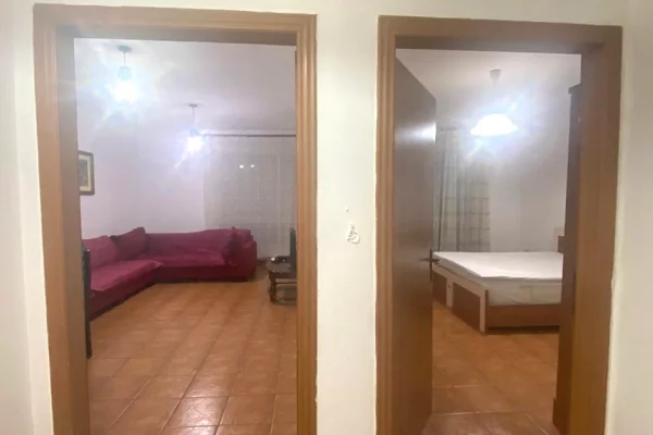 Shtepi me qera Apartament ne Tirane, 1+1, Mobilimi E mobiluar, Pagesa 50,000  Leke.
