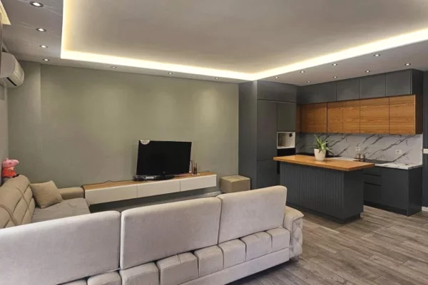 Shtepi me qera Apartament ne Tirane, 2+1, Mobilimi E mobiluar, Pagesa 75,000  Leke.