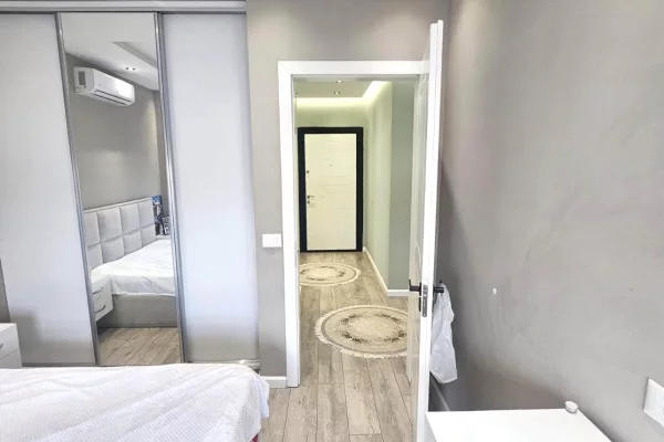 Shtepi me qera Apartament ne Tirane, 2+1, Mobilimi E mobiluar, Pagesa 75,000  Leke.
