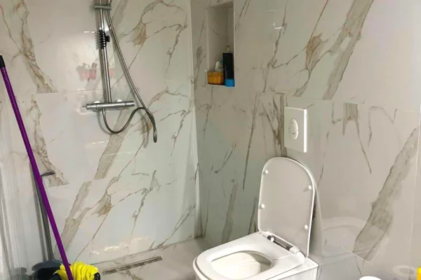 Shtepi me qera Apartament ne Tirane, 1+1, Mobilimi E mobiluar, Pagesa 60,000  Leke.