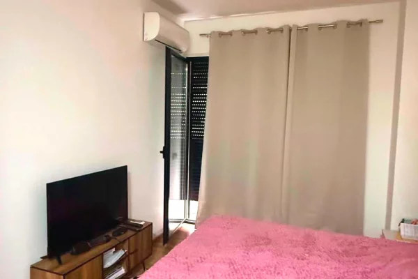 Shtepi me qera Apartament ne Tirane, 1+1, Mobilimi E mobiluar, Pagesa 60,000  Leke.