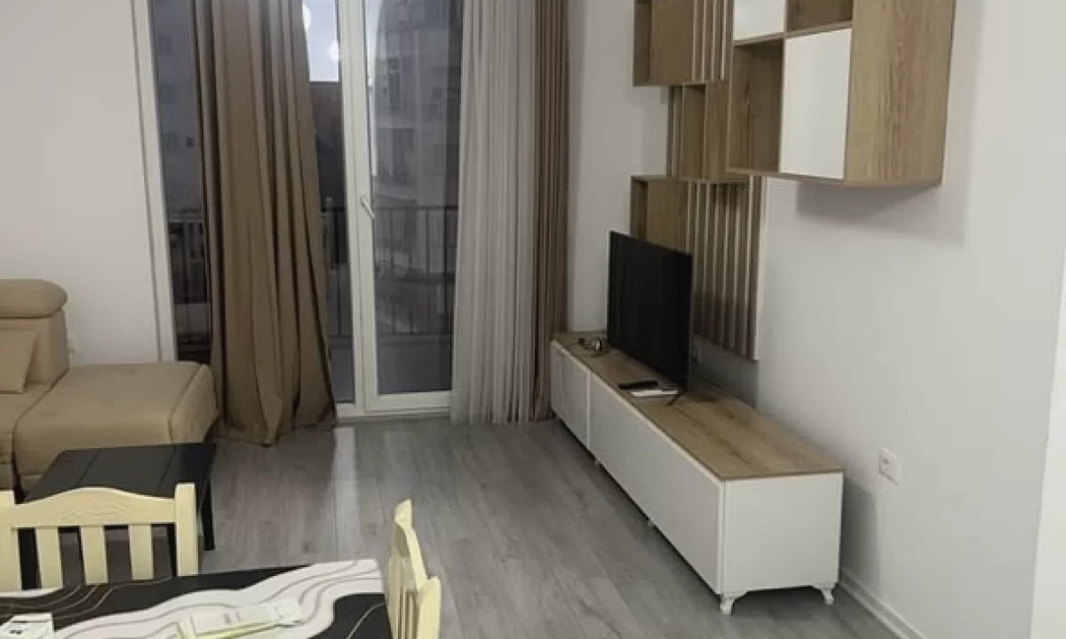 Shtepi me qera Apartament ne Tirane, 2+1, Mobilimi E mobiluar, Pagesa 60,000  Leke.