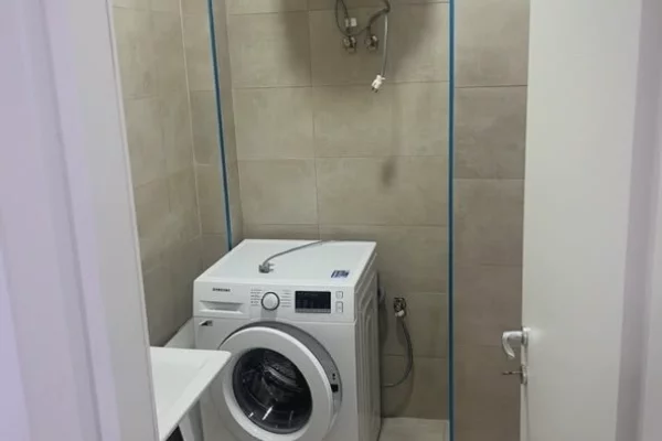 Shtepi me qera Apartament ne Tirane, 2+1, Mobilimi E mobiluar, Pagesa 60,000  Leke.