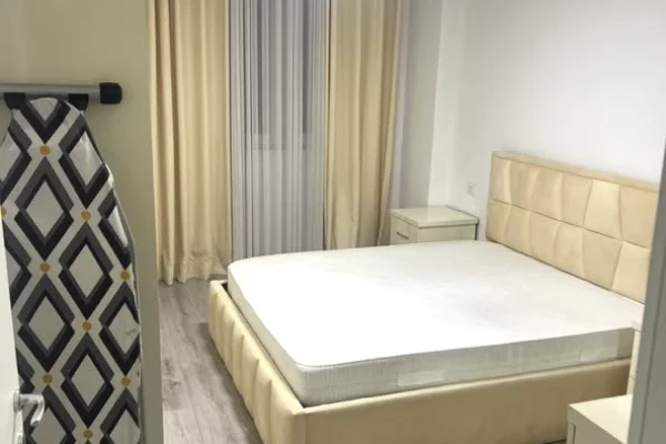 Shtepi me qera Apartament ne Tirane, 2+1, Mobilimi E mobiluar, Pagesa 60,000  Leke.