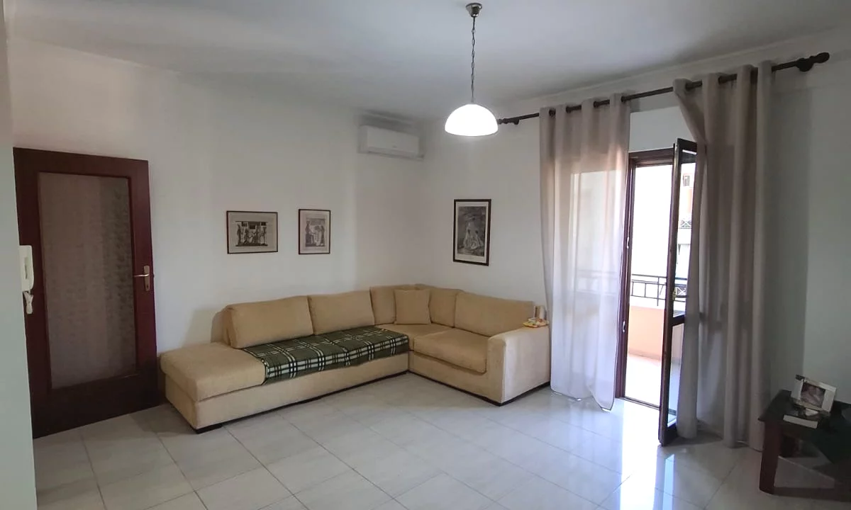 Shtepi me qera Apartament ne Tirane, 1+1, Mobilimi E mobiluar, Pagesa 55,000  Leke.