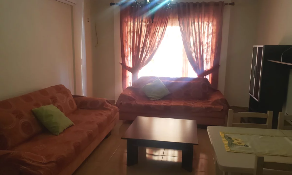 Shtepi me qera Apartament ne Tirane, 1+1, Mobilimi E mobiluar, Pagesa 45,000  Leke.