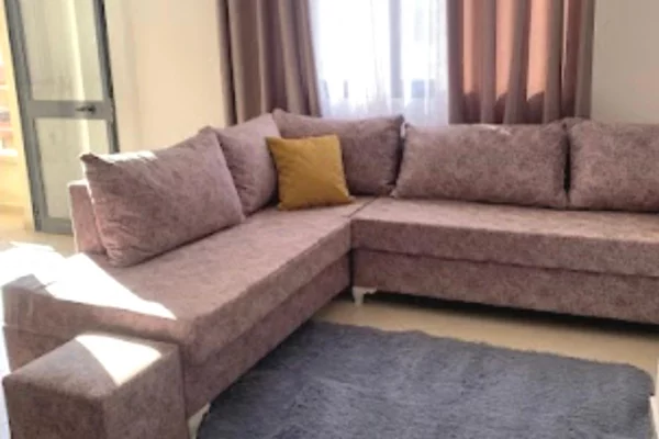 Shtepi me qera 1+1 ne Tirane - 38,000 Leke