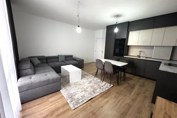 Shtepi me qera 2+1 ne Tirane - 45,000 Leke