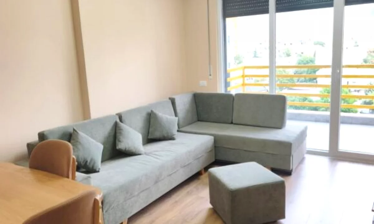 Shtepi me qera Apartament ne Tirane, 1+1, Mobilimi E mobiluar, Pagesa 50,000  Leke.