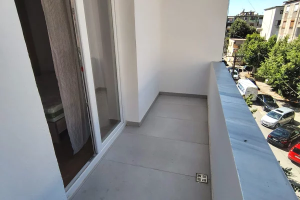 Shtepi me qera Apartament ne Tirane, 1+1, Mobilimi E mobiluar, Pagesa 500  Euro.