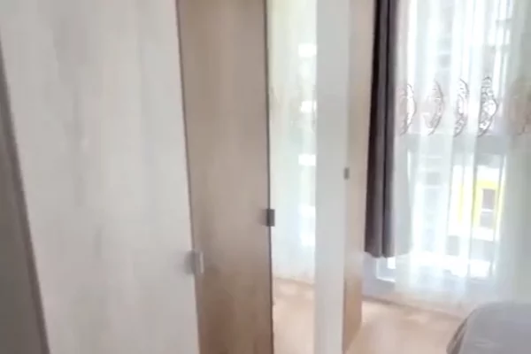 Shtepi me qera Apartament ne Tirane, 1+1, Mobilimi E mobiluar, Pagesa 400  Euro.