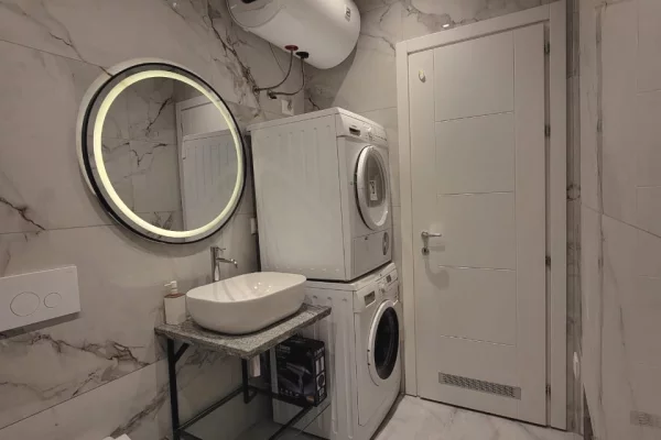 Shtepi me qera Apartament ne Tirane, 1+1, Mobilimi E mobiluar, Pagesa 550  Euro.