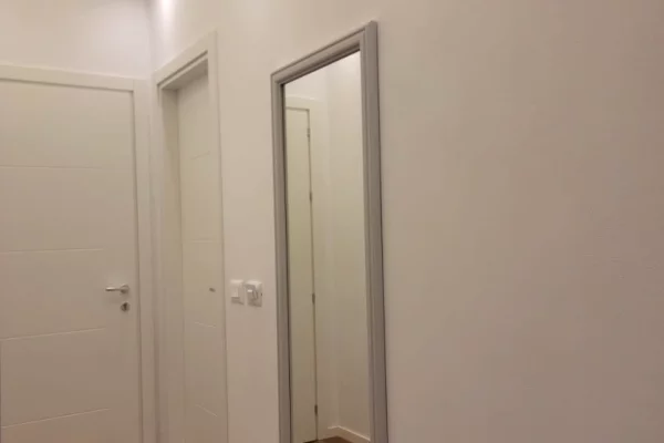 Shtepi me qera Apartament ne Tirane, 1+1, Mobilimi E mobiluar, Pagesa 550  Euro.