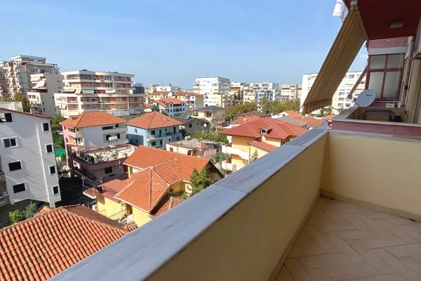 Shtepi me qera Apartament ne Tirane, 2+1, Mobilimi E mobiluar, Pagesa 55,000  Leke.