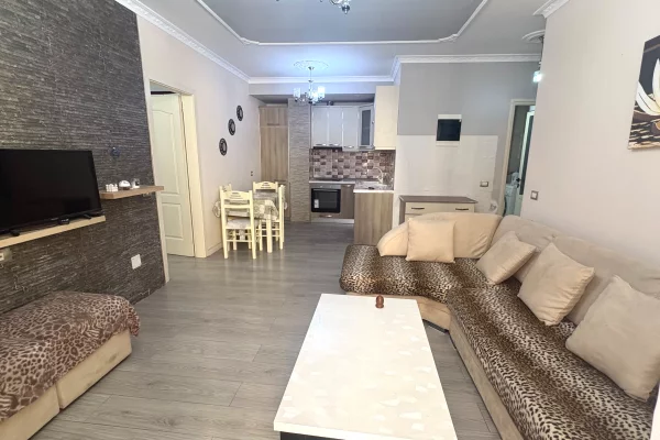 Shtepi me qera Apartament ne Tirane, 2+1, Mobilimi E mobiluar, Pagesa 50,000  Leke.