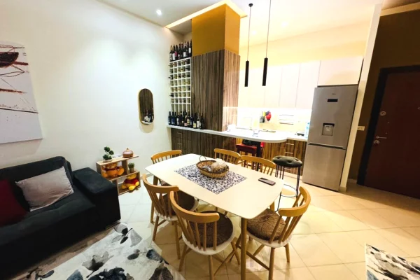 Shtepi me qera Apartament ne Tirane, 1+1, Mobilimi E mobiluar, Pagesa 65,000  Leke.