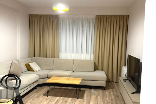 Shtepi me qera 1+1 ne Tirane - 50,000 Leke