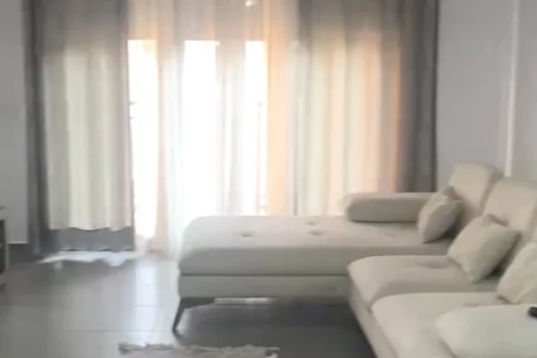 Shtepi me qera Apartament ne Tirane, 1+1, Mobilimi E mobiluar, Pagesa 55,000  Leke.