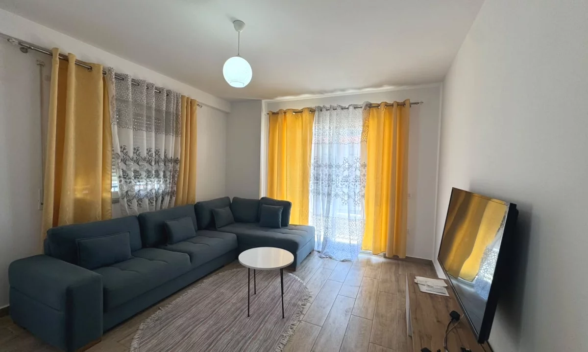 Shtepi me qera Apartament ne Tirane, 2+1, Mobilimi E mobiluar, Pagesa 50,000  Leke.