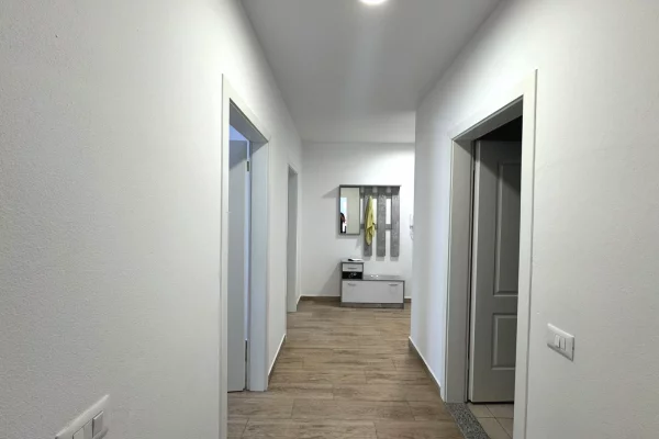 Shtepi me qera Apartament ne Tirane, 2+1, Mobilimi E mobiluar, Pagesa 50,000  Leke.