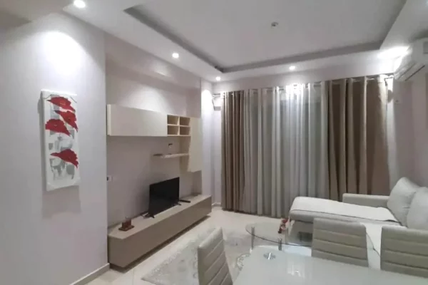 Shtepi me qera Apartament ne Tirane, 2+1, Mobilimi E mobiluar, Pagesa 60,000  Leke.