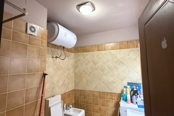 Shtepi me qera Apartament ne Tirane, 2+1, Mobilimi E mobiluar, Pagesa 60,000  Leke.